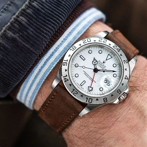 Strap Guide: Rolex Explorer II .